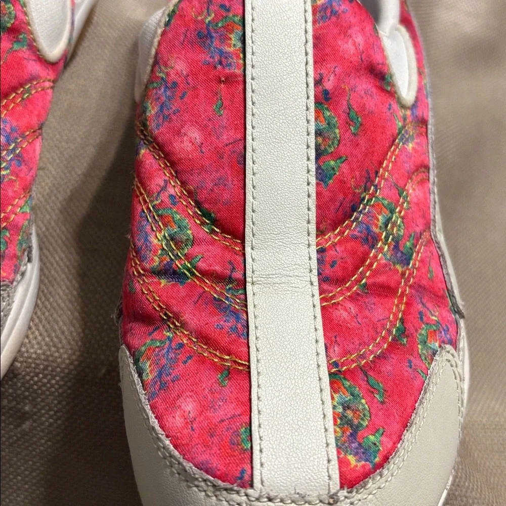 Easy Spirit Traveltime Mules